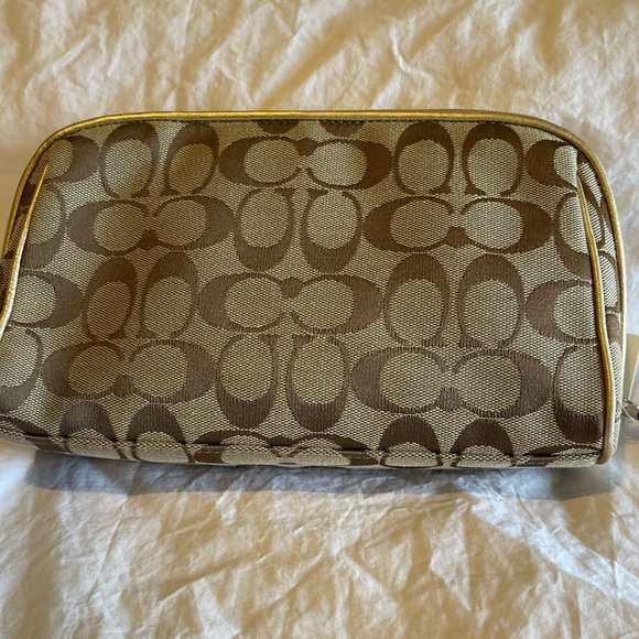 Vintage tan gold Coach Cosmetic case Makeup Travel Case - Picture 3 of 8